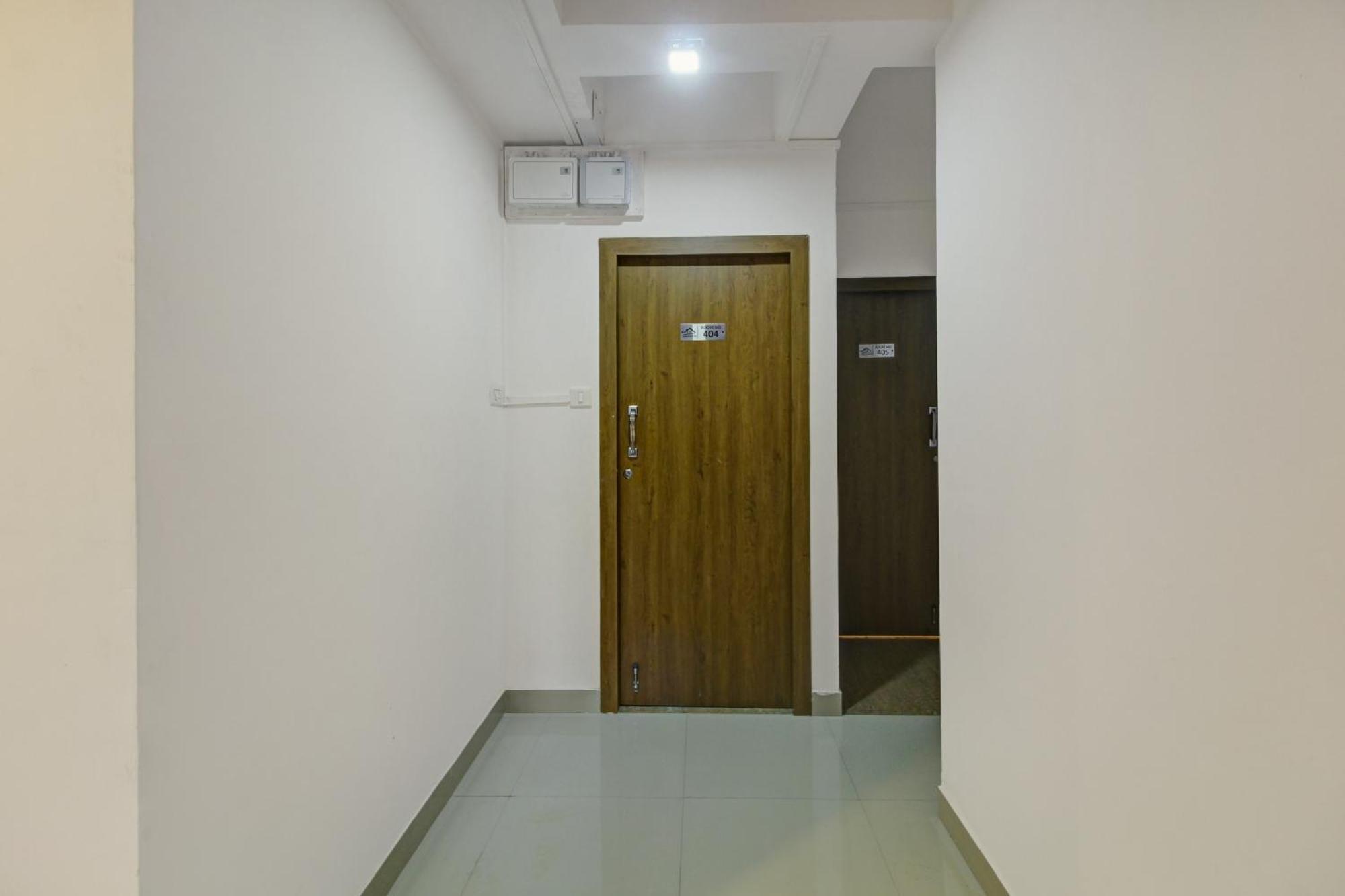 Super Collection O Grey House Hotell Pune Exteriör bild