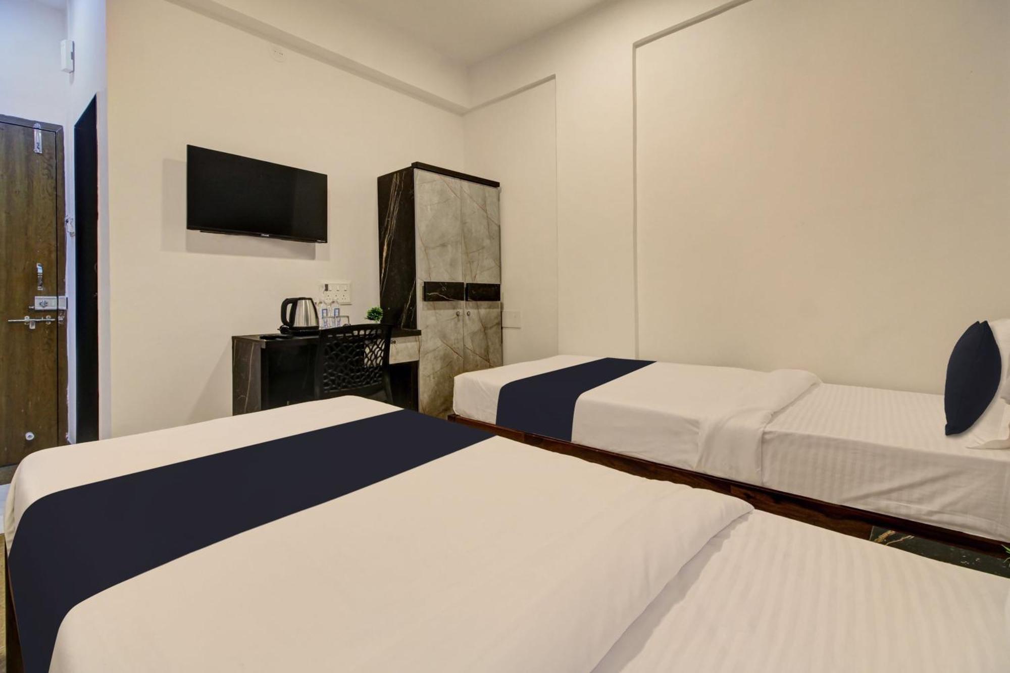 Super Collection O Grey House Hotell Pune Exteriör bild