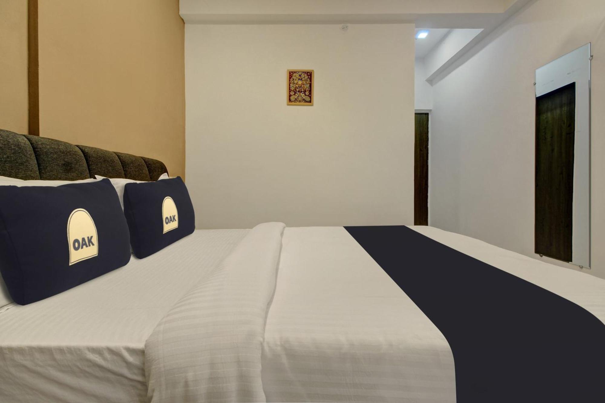 Super Collection O Grey House Hotell Pune Exteriör bild