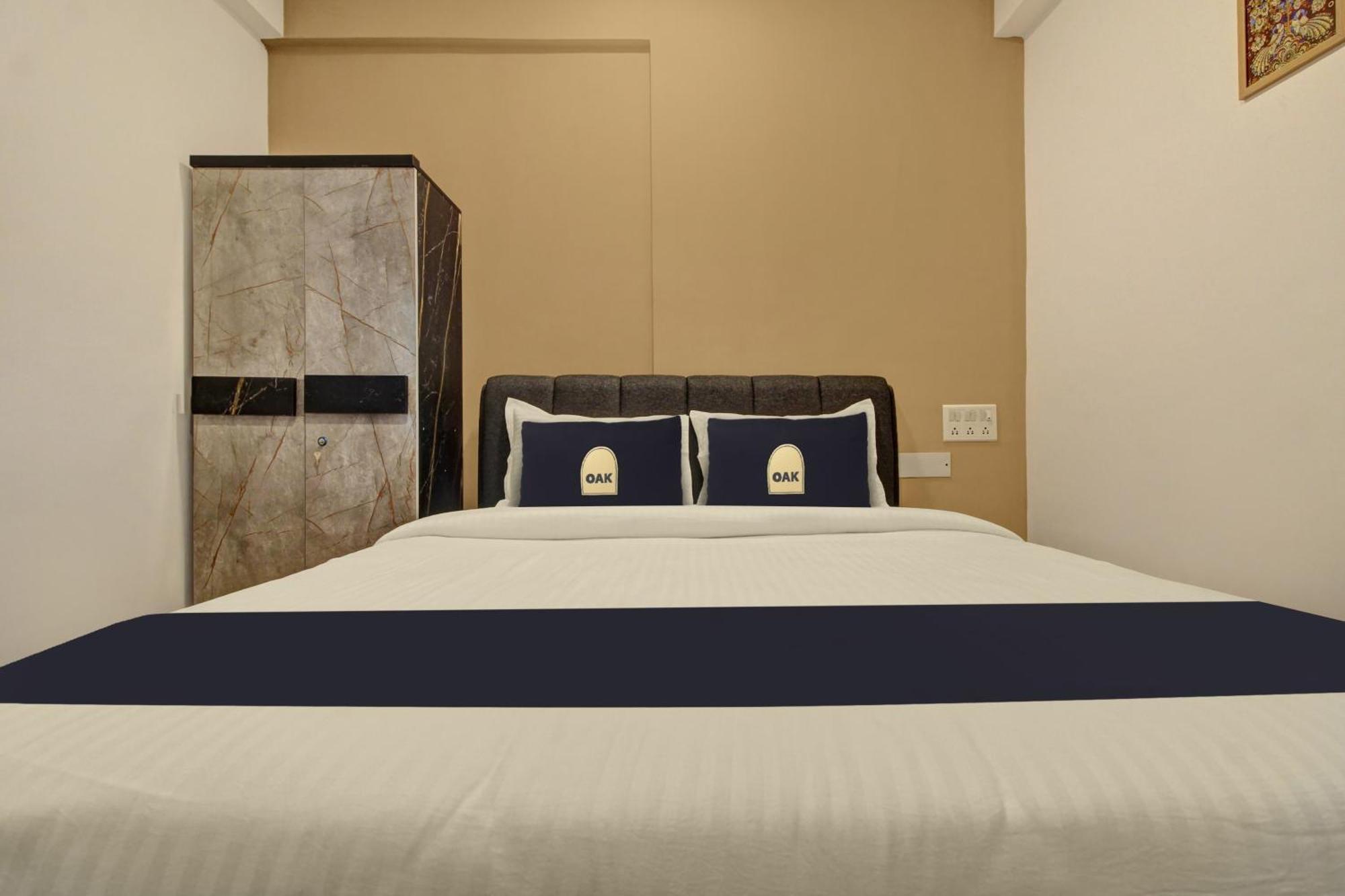 Super Collection O Grey House Hotell Pune Exteriör bild