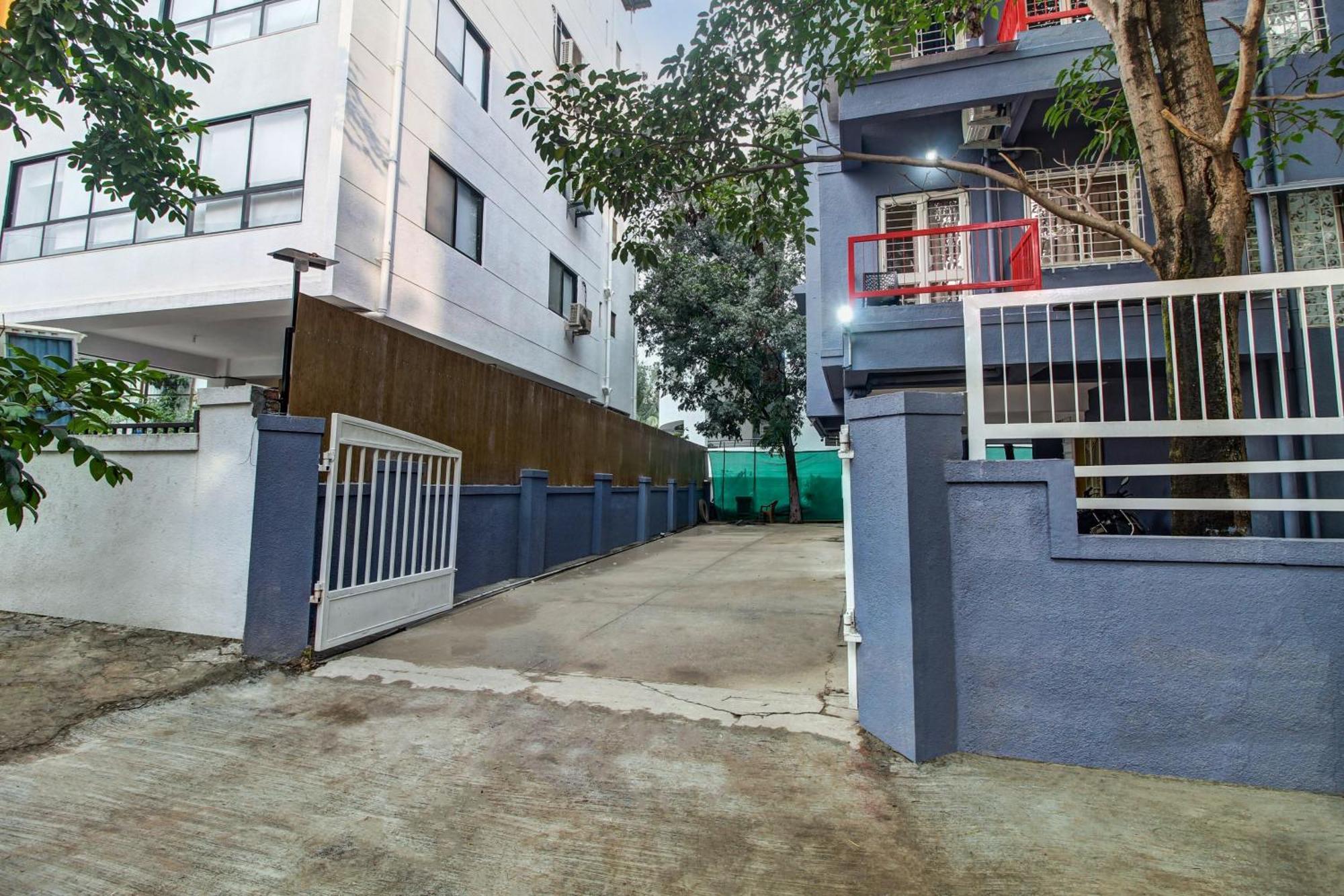 Super Collection O Grey House Hotell Pune Exteriör bild
